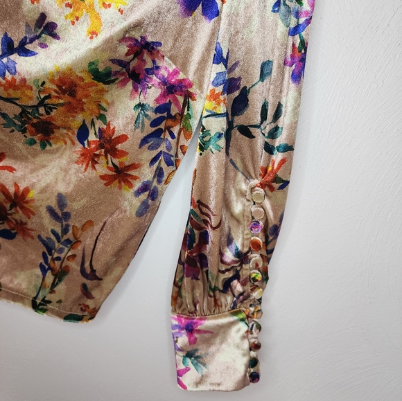 NWT Allen Schwartz velvet floral one sleeve blouse - Picture 5 of 7